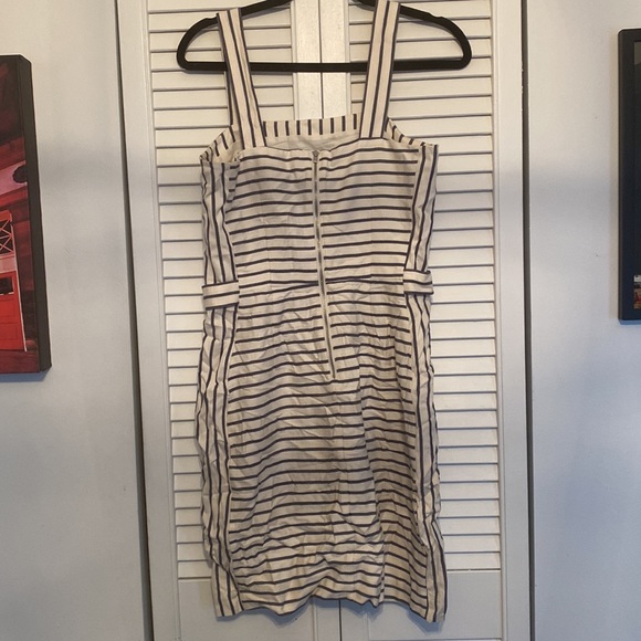 Bodycon dress - Picture 2 of 3